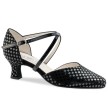 Werner Kern Patty dichte Dames Dansschoenen met Puntig neusje en Kruisbandje van zwarte suede en lakleer Werner Kern Patty dichte Dames Dansschoenen met Puntig neusje en Kruisbandje van zwarte suede en lakleer